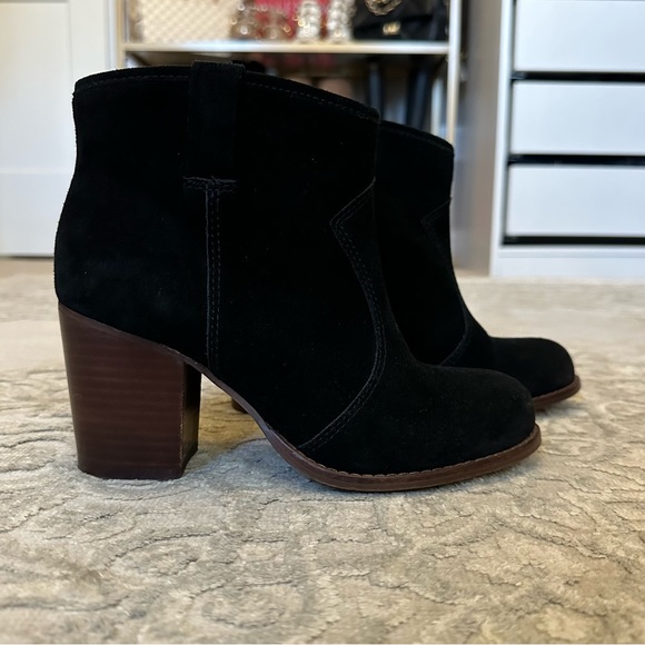 Black Splendid Suede Ankle Boots - Picture 13 of 16